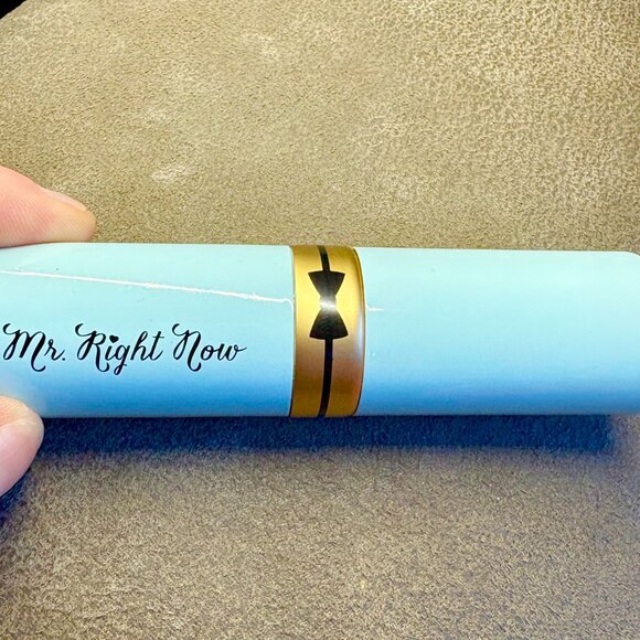 Too Faced Mr. Right Now Makeup Brush - Picture 2 of 2